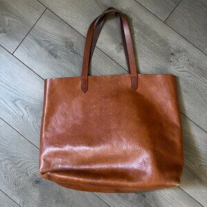 Madewell Transport Tote in English Saddle